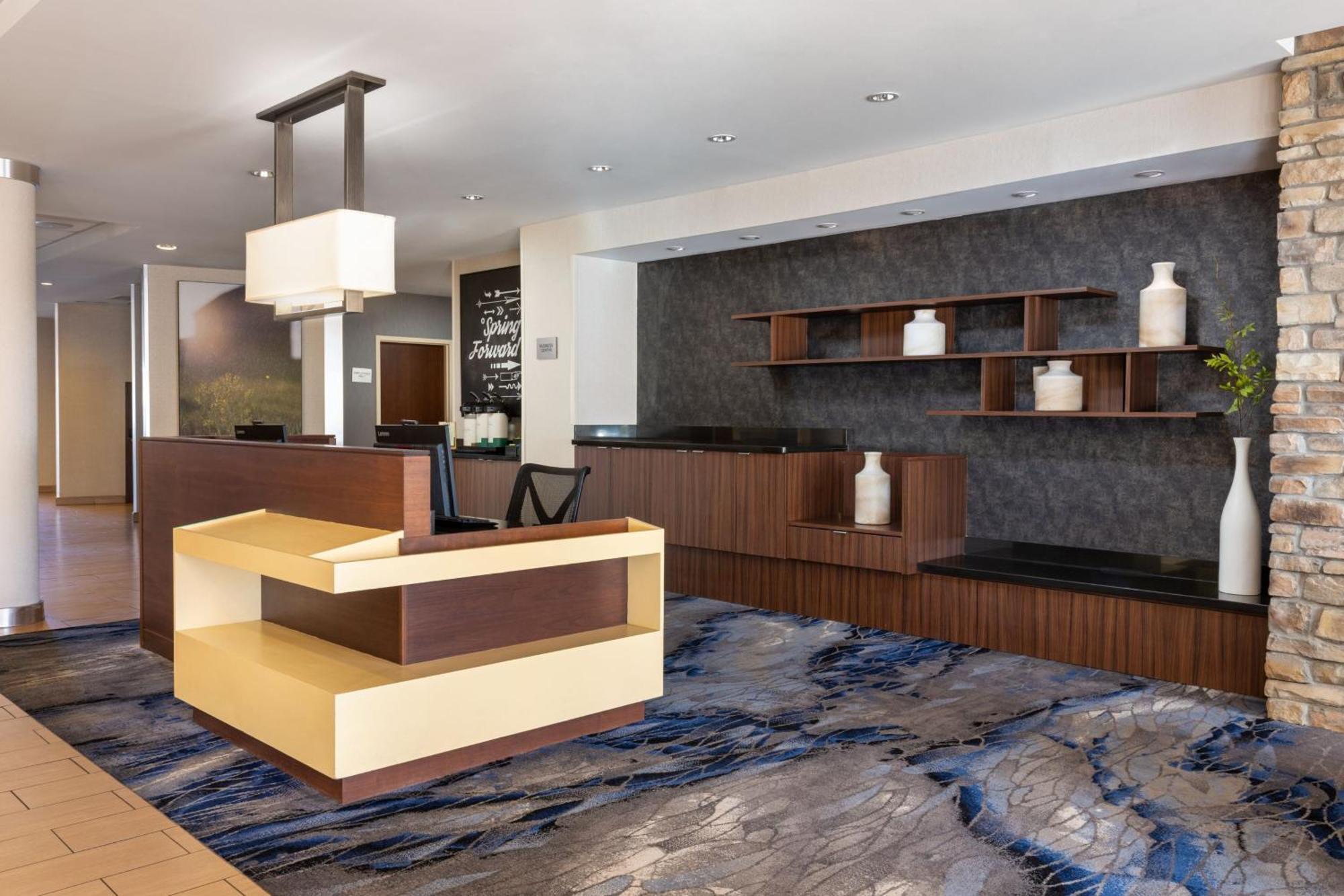 Fairfield Inn & Suites By Marriott Smithfield Exterior photo