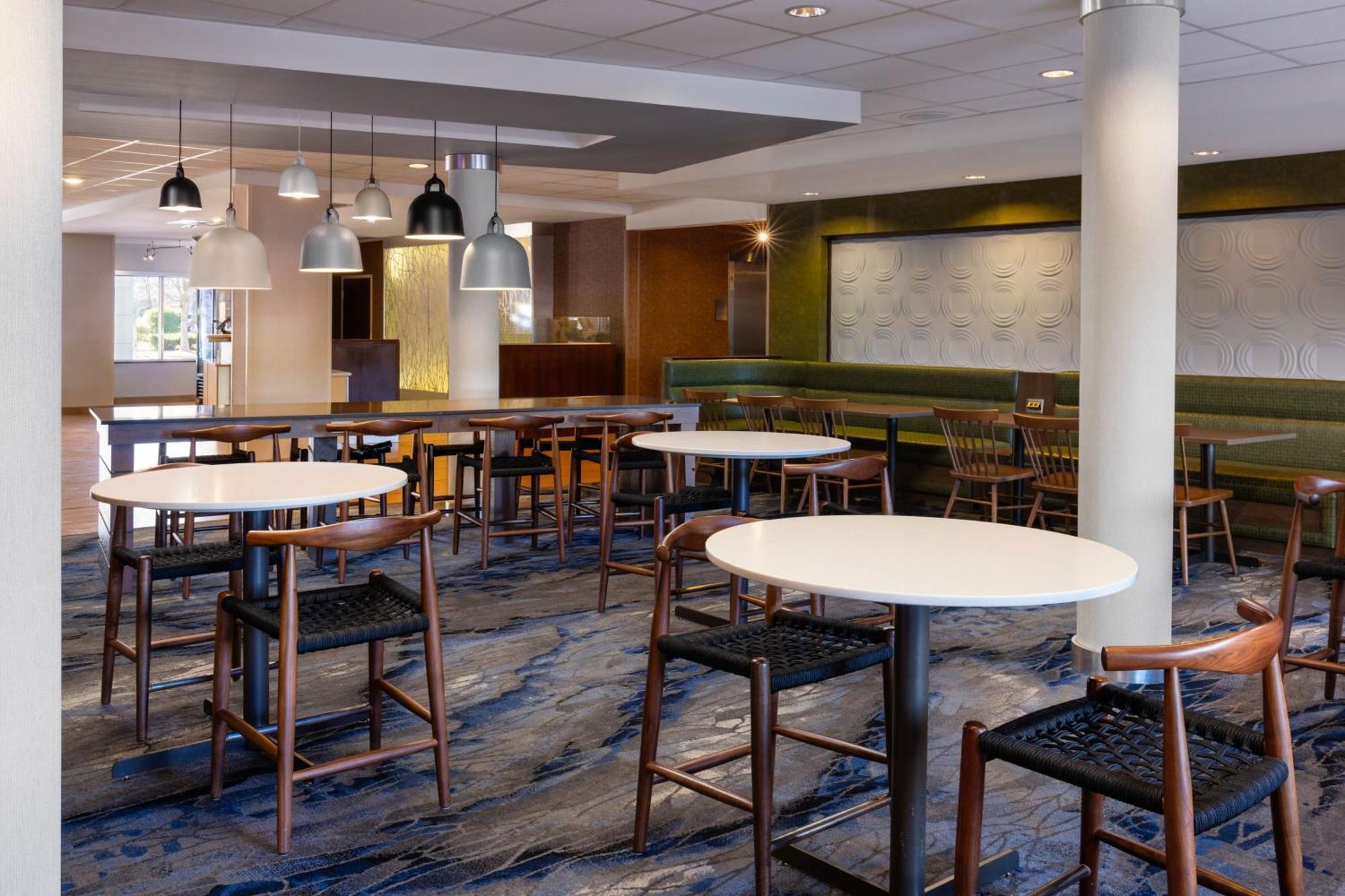 Fairfield Inn & Suites By Marriott Smithfield Exterior photo