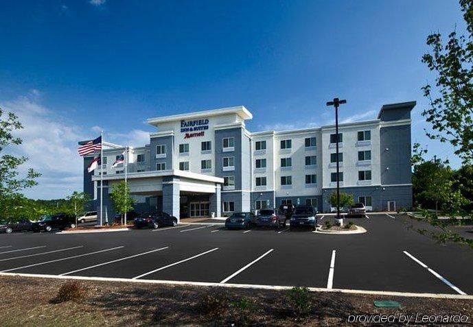 Fairfield Inn & Suites By Marriott Smithfield Exterior photo
